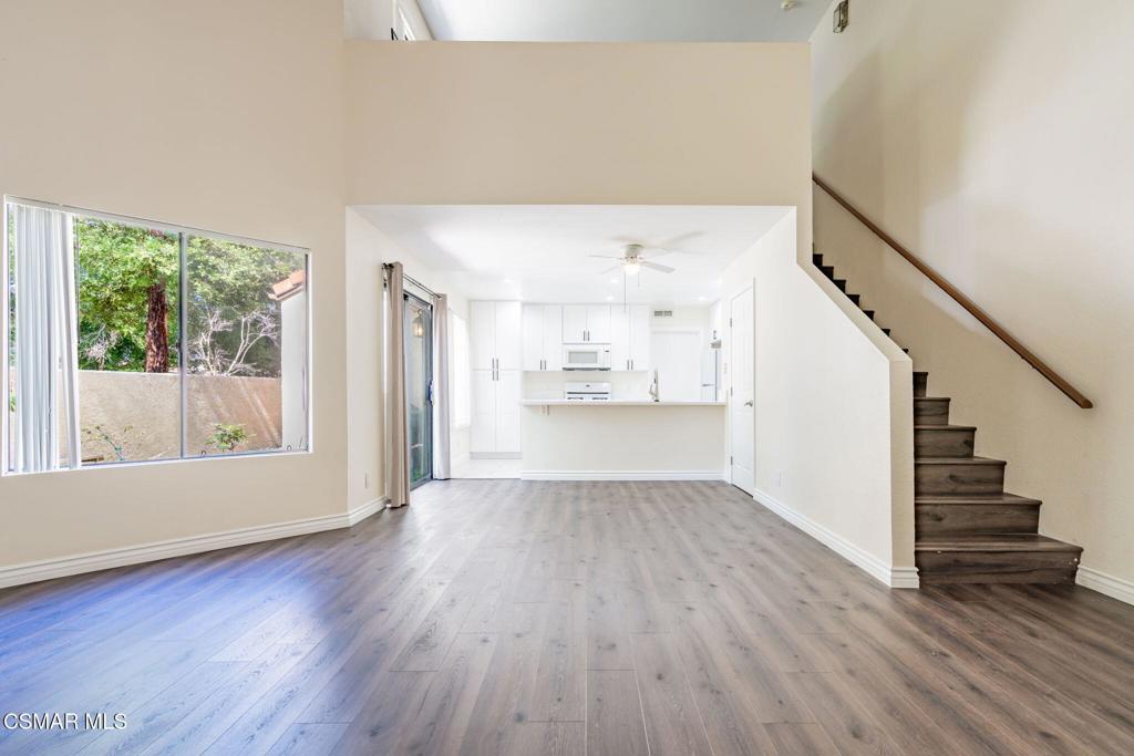 5213 Huntley Street, Unit 45 Simi Valley, CA 93063 - Photo 7 of 25