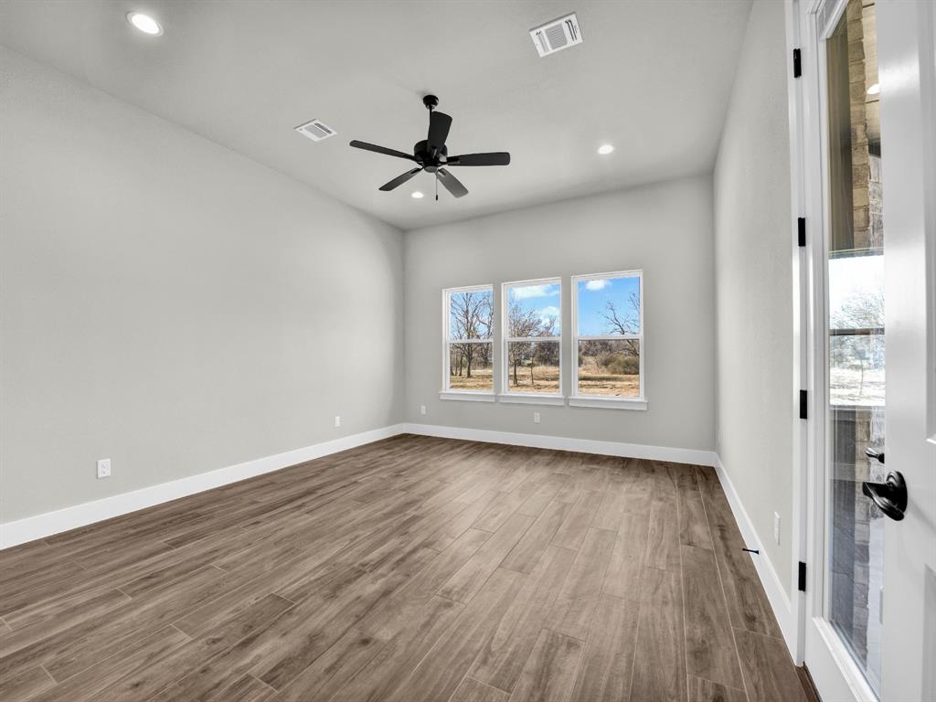 213 Desperado Way Weatherford, TX 76088 - Photo 33 of 39