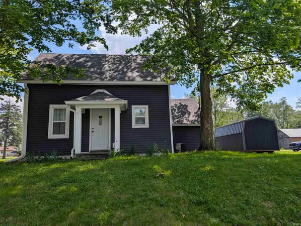$172,000 | 1200 College Avenue, Rochester, IN 46975