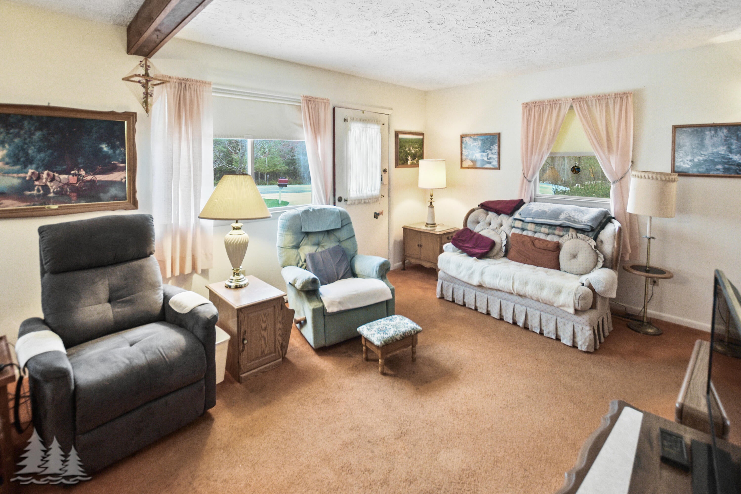 2885 North Red Oak Road Lewiston, MI 49756 - Photo 3 of 22 Gallery Image 3