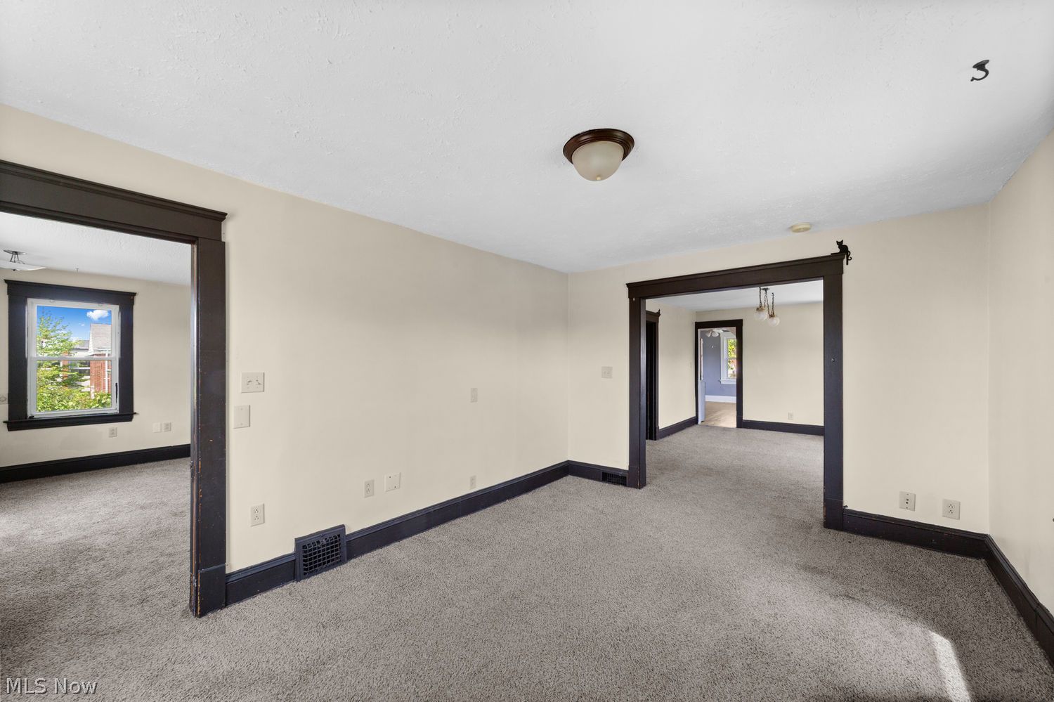 5977 Ridge Road Parma, OH 44129 - Photo 17 of 30 Gallery Image 17