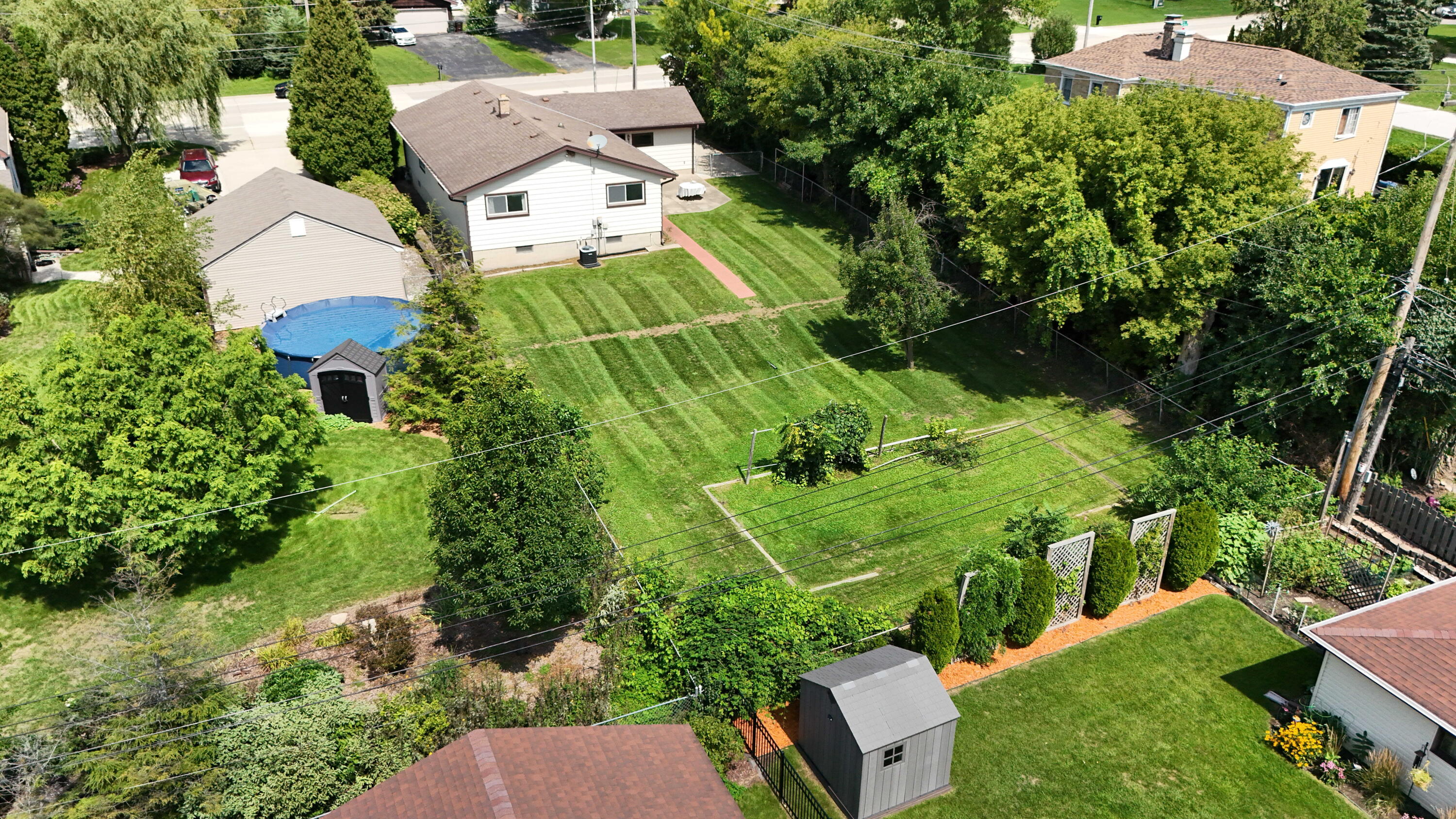 5401 West Cold Spring Road Greenfield, WI 53220 - Photo 20 of 22 DJI_20260823020003_0111_D