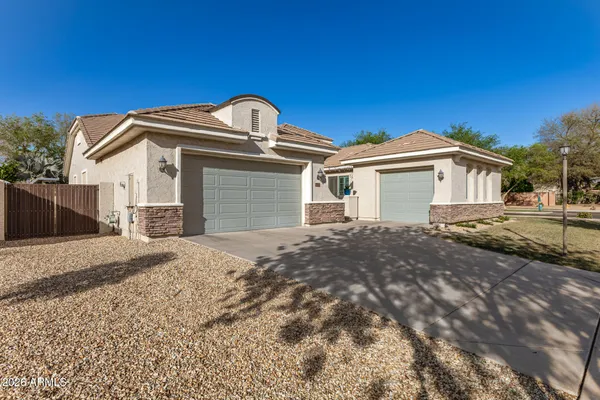 $835,000 | 2124 East Canyon Place, Chandler, AZ 85249