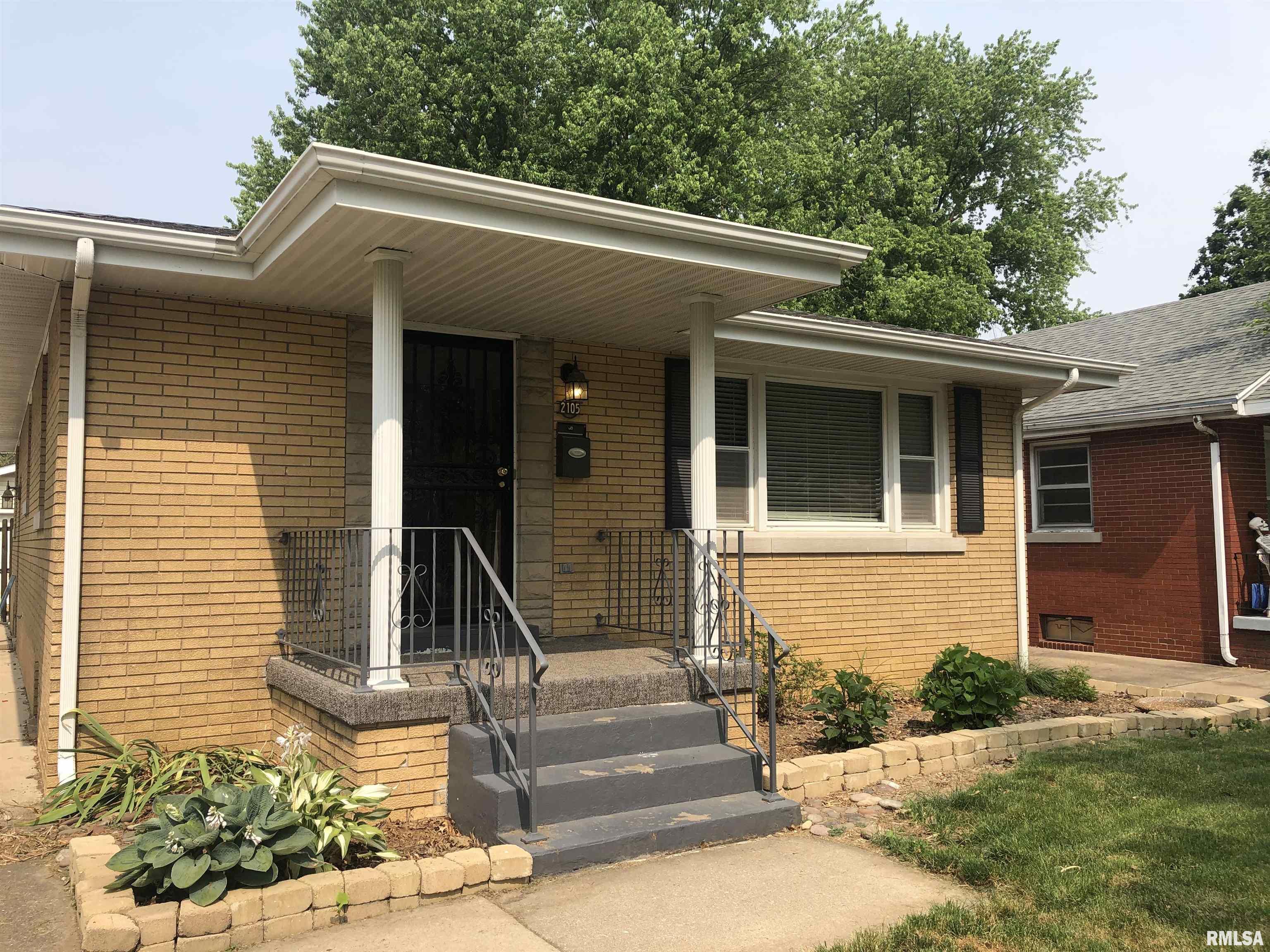 2105 North 6th Street Springfield, IL 62702 - Photo 2 of 30