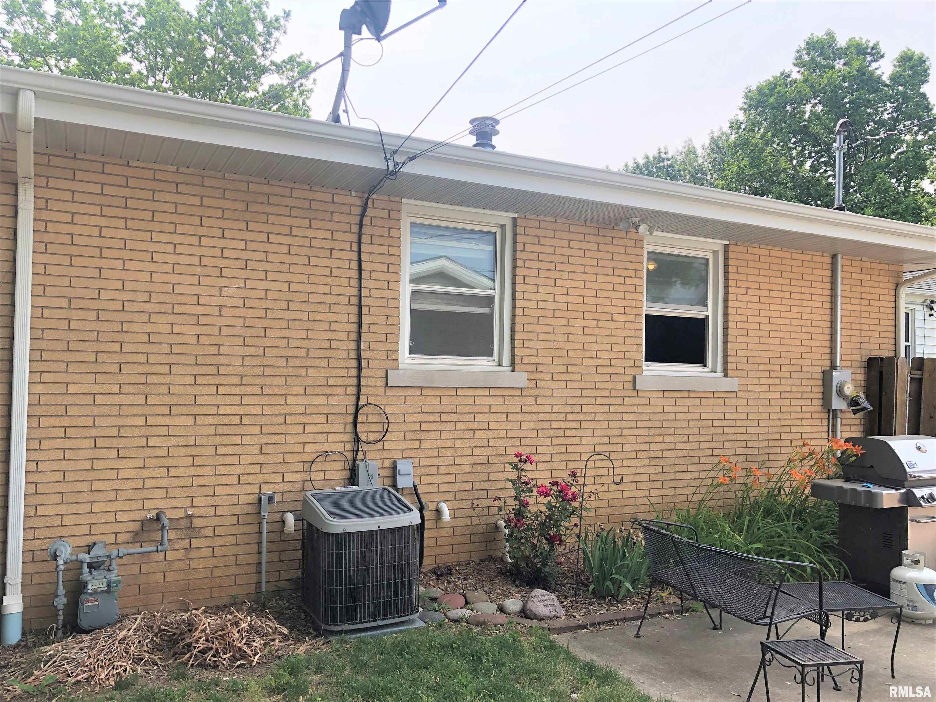 2105 North 6th Street Springfield, IL 62702 - Photo 27 of 30
