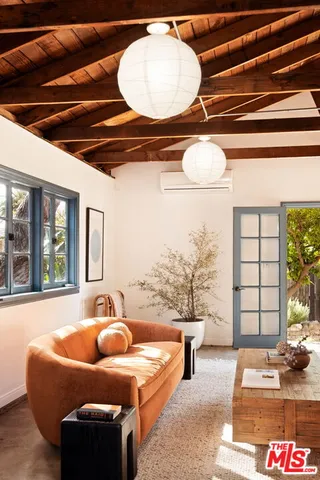 $1,195,000 | 2076 Watson Street, Glendale, CA 91201