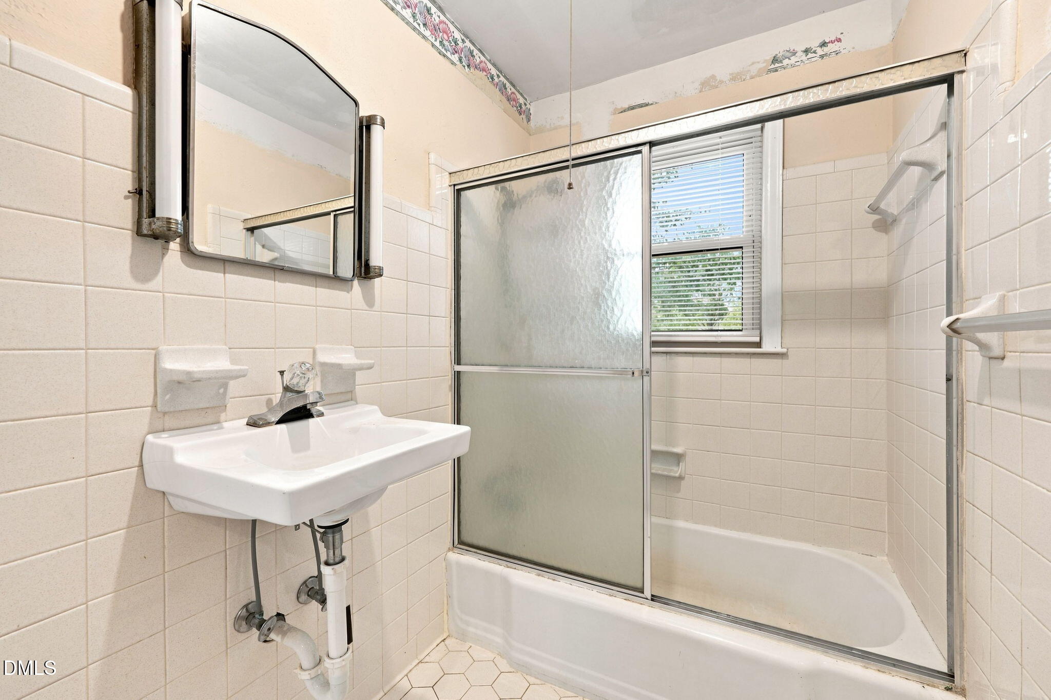 69 Dyking Road Louisburg, NC 27549 - Photo 14 of 33 Bathroom