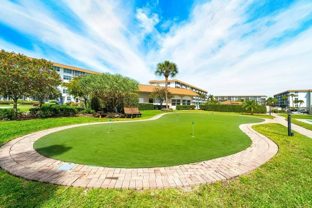 $329,900 | 931 Gardenia Drive, Unit 367, Delray Beach, FL 33483