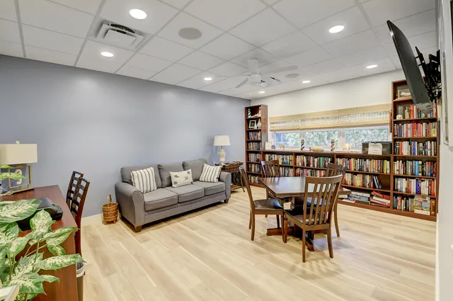 $329,900 | 931 Gardenia Drive, Unit 367, Delray Beach, FL 33483