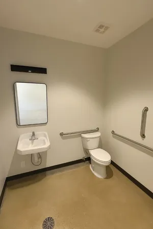 $2,000 | 204 East Main Street, Lebanon, TN 37087