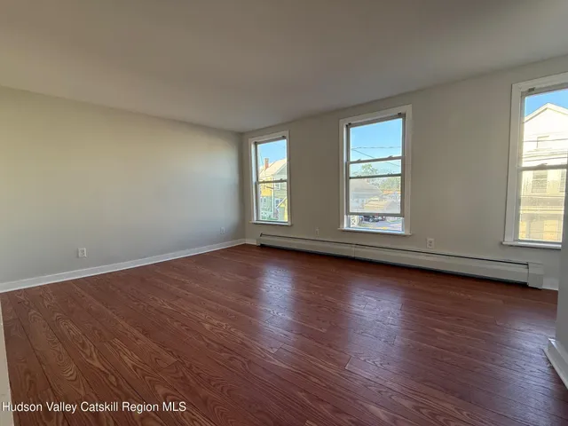 $2,200 | 4 Frederick Street, Hudson, NY 12534