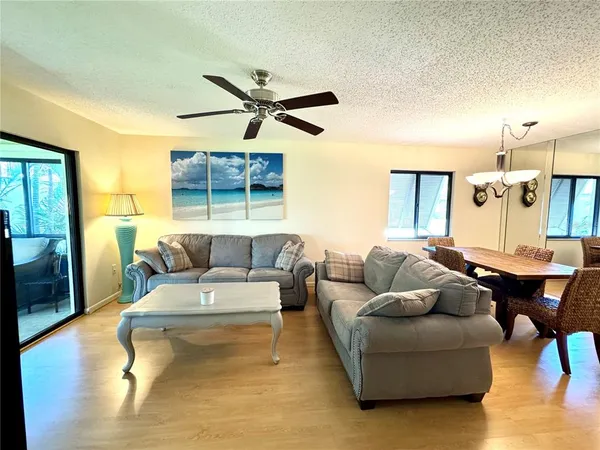 $1,850 | 5228 Willow Links, Unit 76, Sarasota, FL 34235