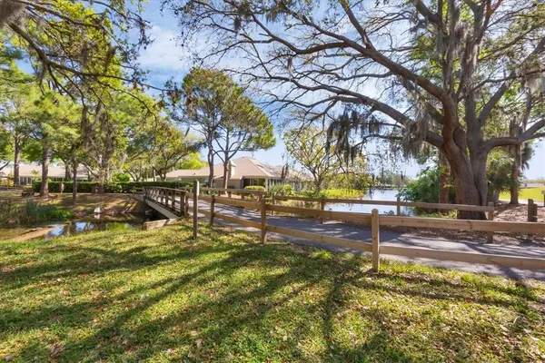 $1,850 | 5228 Willow Links, Unit 76, Sarasota, FL 34235