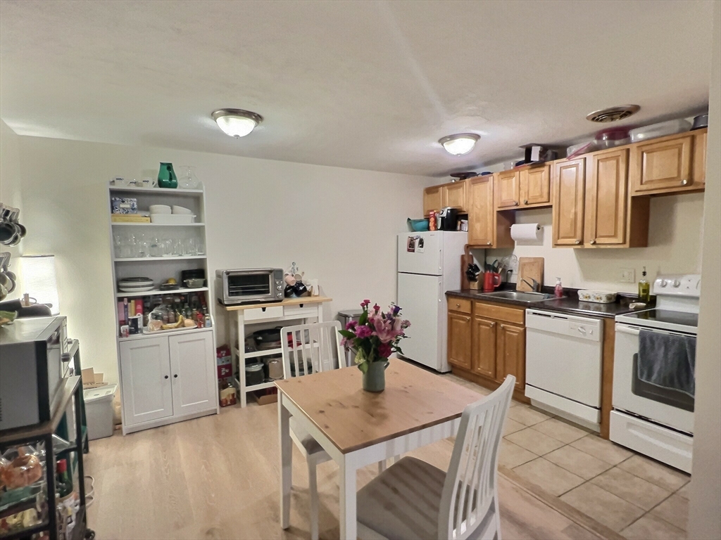 217 Kent Street, Unit 5 Brookline, MA 02446 - Photo 2 of 4