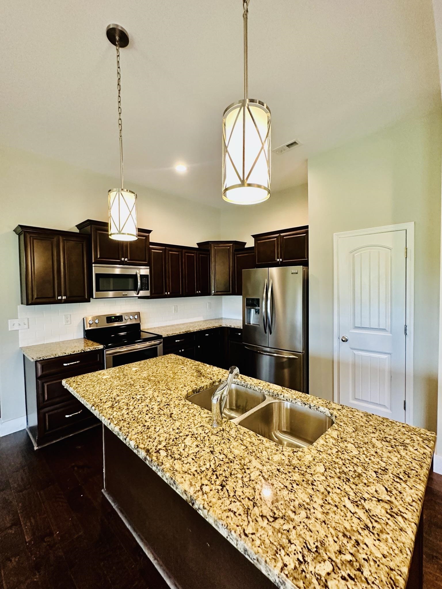424 Ocala Court Inman, SC 29349 - Photo 6 of 32