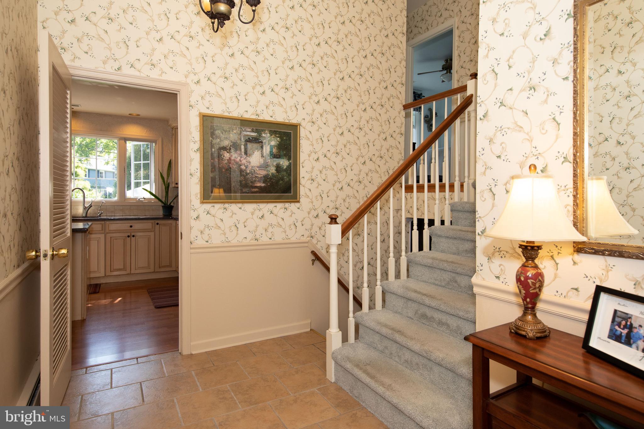 1025 Larch Circle Blue Bell, PA 19422 - Photo 7 of 37 Welcoming entry