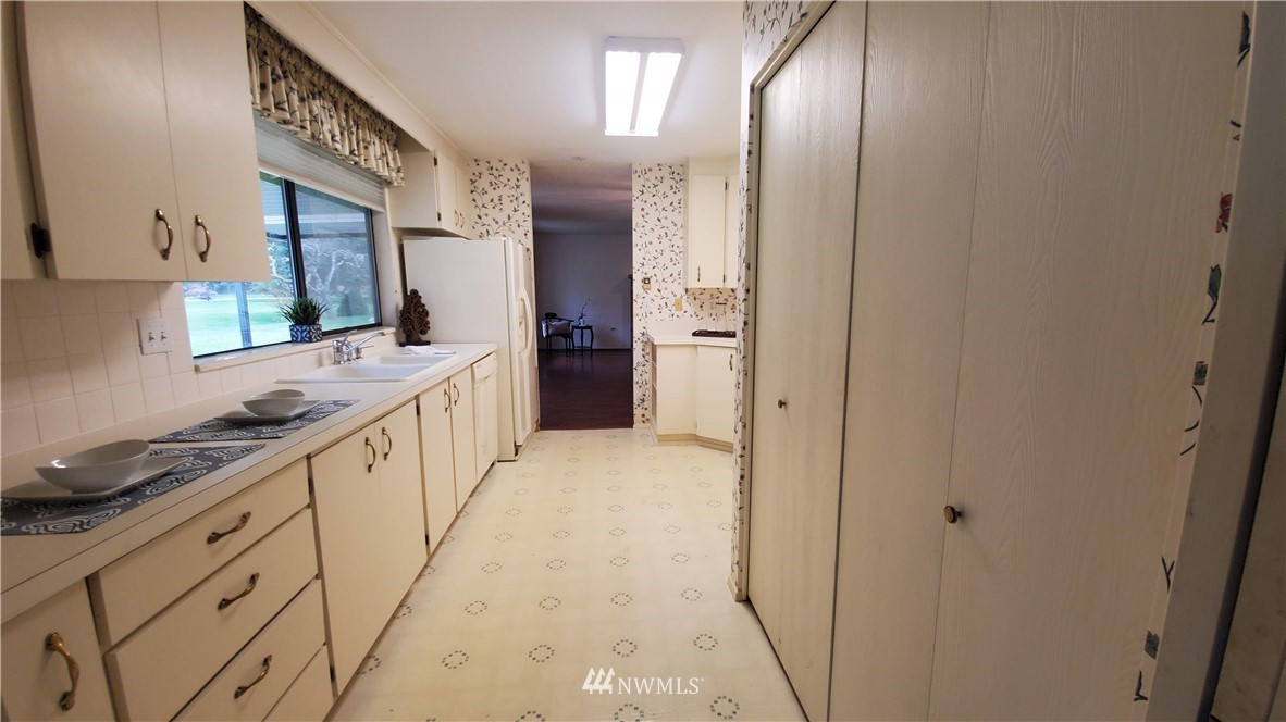 3300 Carpenter Road Southeast, Unit 110 Lacey, WA 98503 - Photo 13 of 26 Gallery Image 13