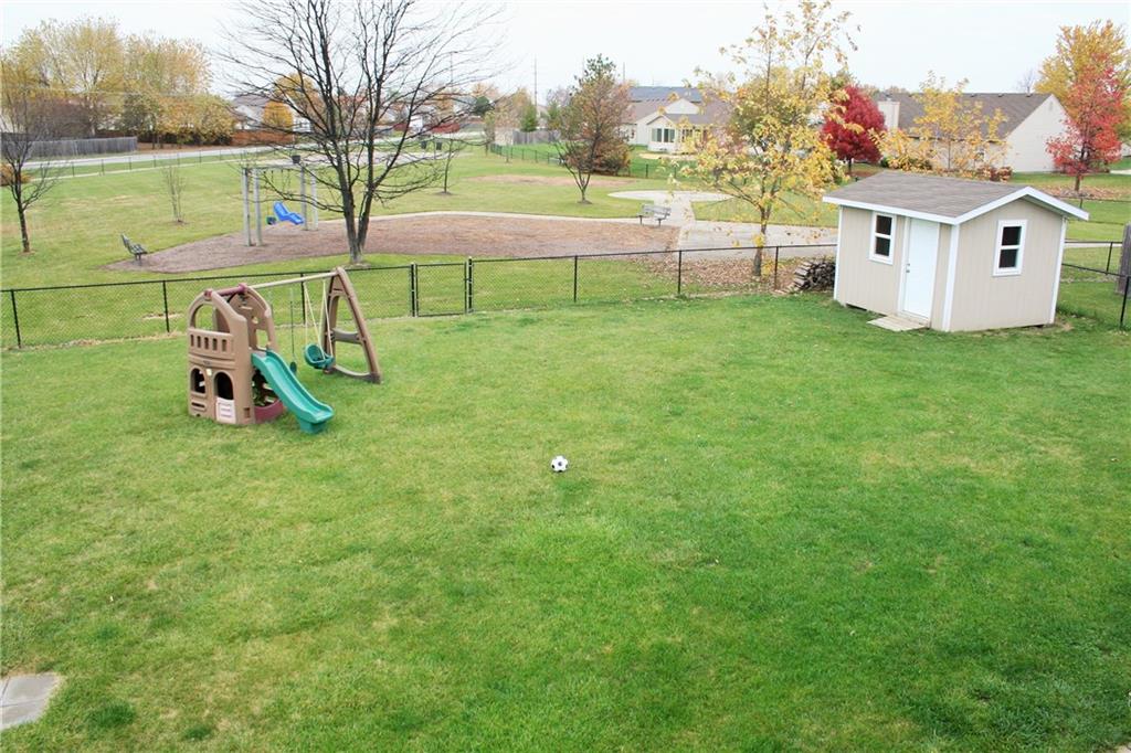 9842 Herald Square Fishers, IN 46038 - Photo 2 of 17 Gallery Image 2