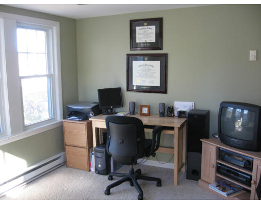91 Keystone Street Boston, MA 02132 - Photo 9 of 14 Gallery Image 9