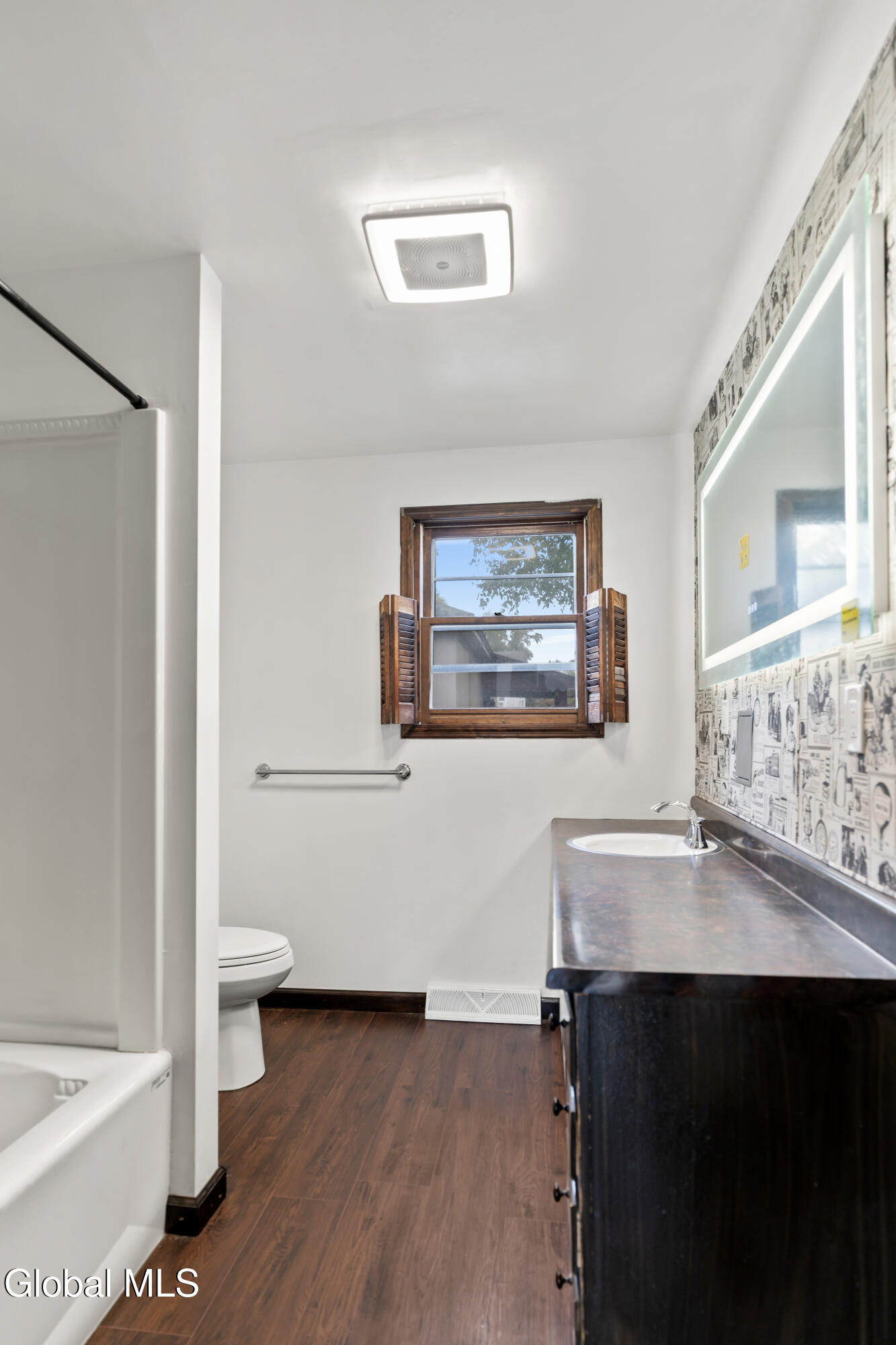 3123 Albany Street Schenectady, NY 12304 - Photo 15 of 26 DSC07780