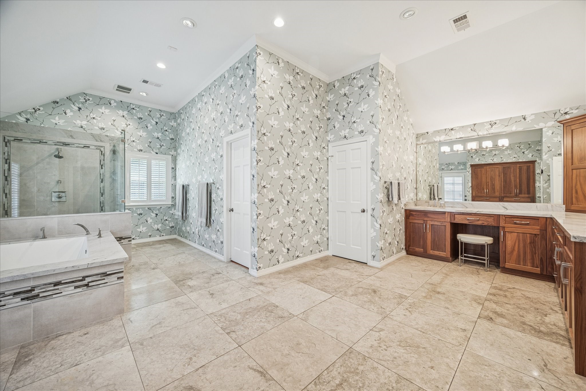 222 Plantation Road Bunker Hill Village, TX 77024 - Photo 18 of 34