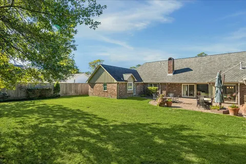 $1,825,000 | 222 Plantation Road, Bunker Hill Village, TX 77024