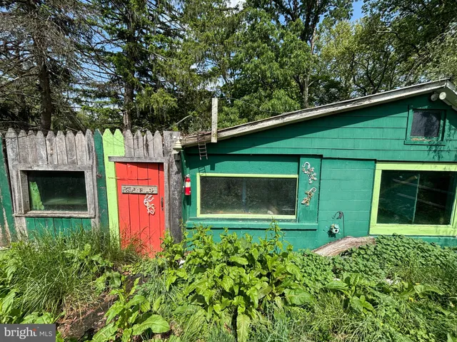 $600,000 | 10105 Cottage Inn Lane Northeast, Cumberland, MD 21502