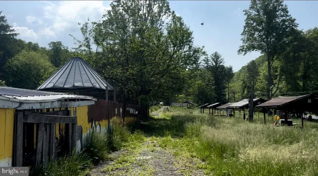 $600,000 | 10105 Cottage Inn Lane Northeast, Cumberland, MD 21502