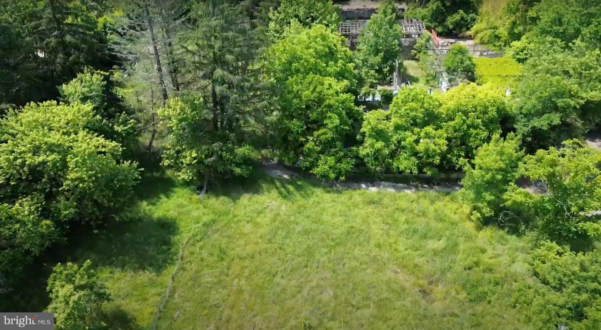 10105 Cottage Inn Lane Northeast Cumberland, MD 21502 - Photo 6 of 20 a view of a garden