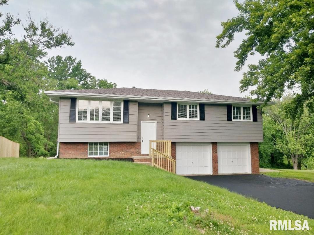 1703 North Park Road Peoria, IL 61604 - Photo 2 of 31