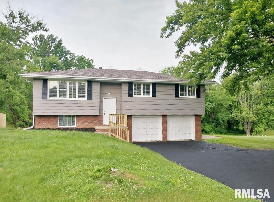 1703 North Park Road Peoria, IL 61604 - Photo 3 of 31