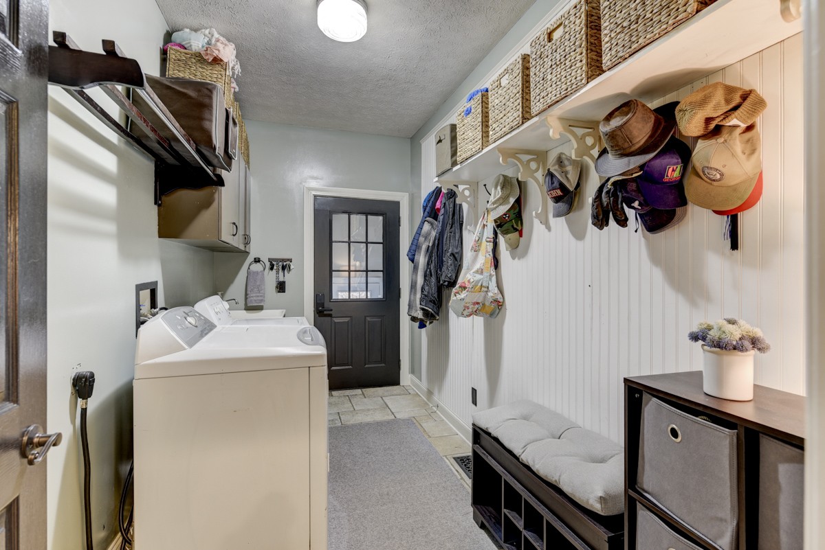 1118 Maple Hill Road Lebanon, TN 37087 - Photo 22 of 44 a utility room with sink dryer and washer