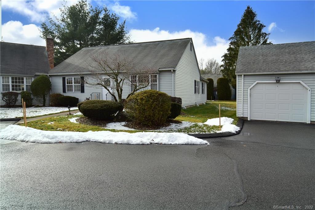 4 Strathmore Lane, Unit 4 Suffield, CT 06078 - Photo 1 of 1