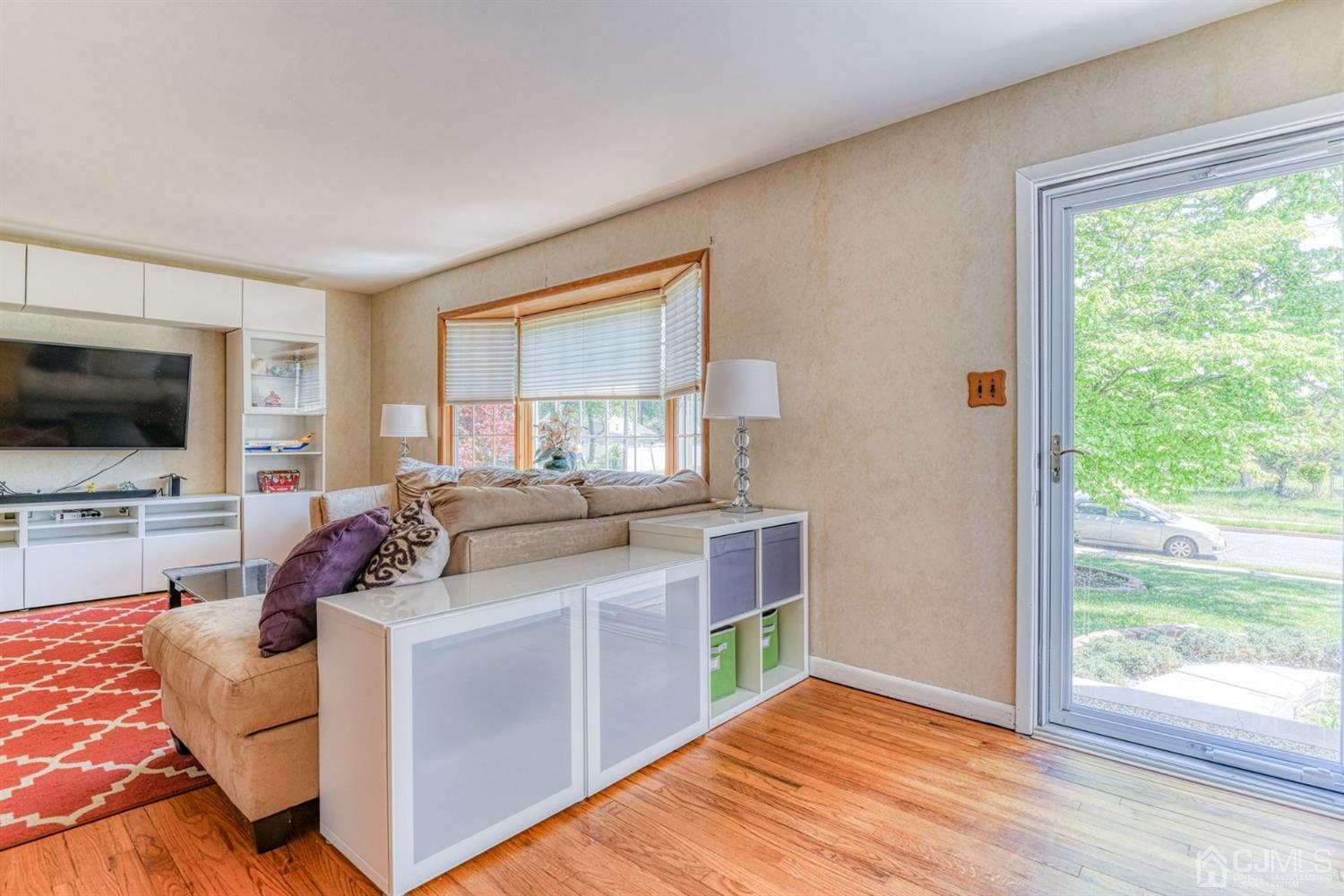 4 Hudson Road East Brunswick, NJ 08816 - Photo 11 of 43 Gallery Image 11