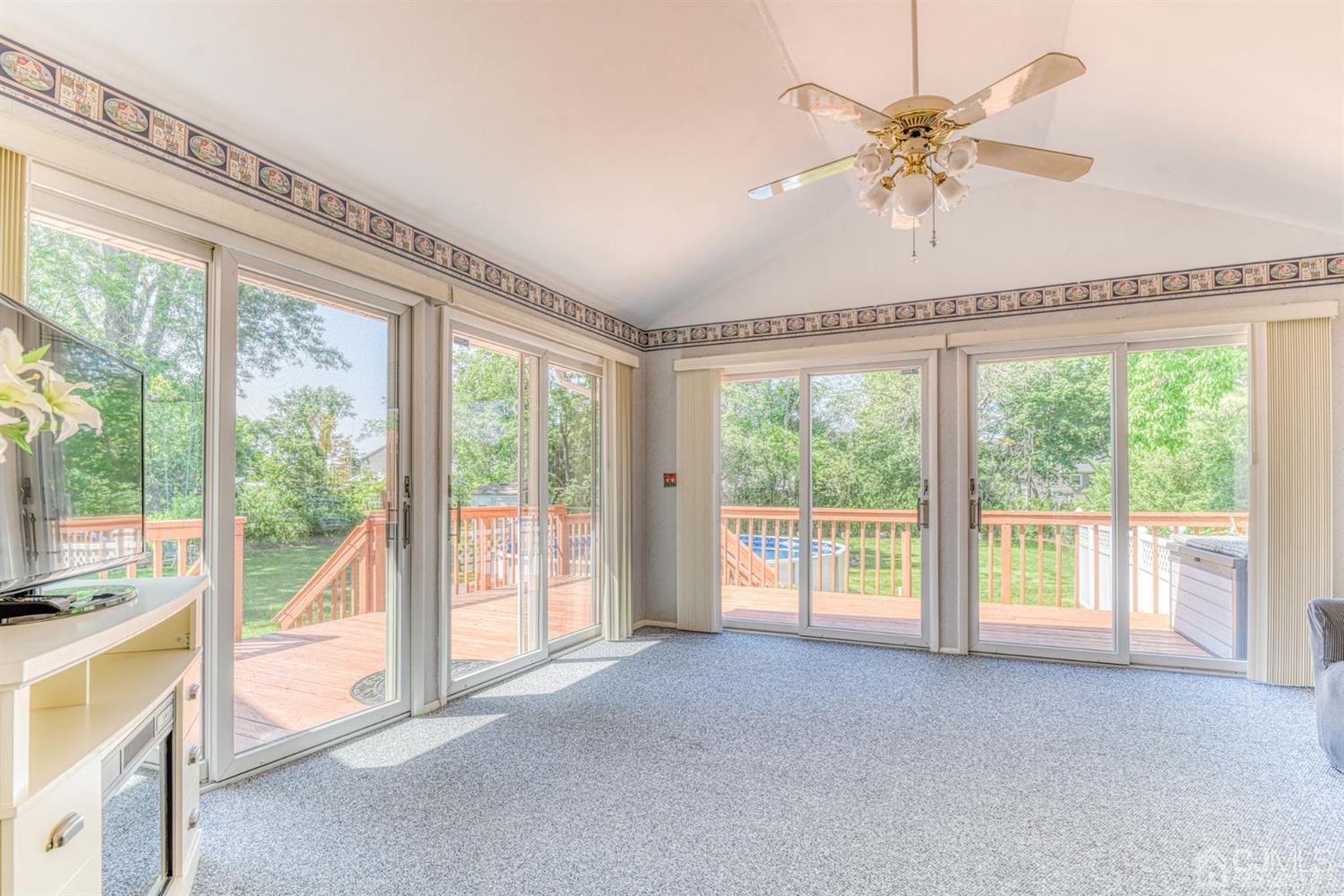 4 Hudson Road East Brunswick, NJ 08816 - Photo 18 of 43 3 Season Sun Room