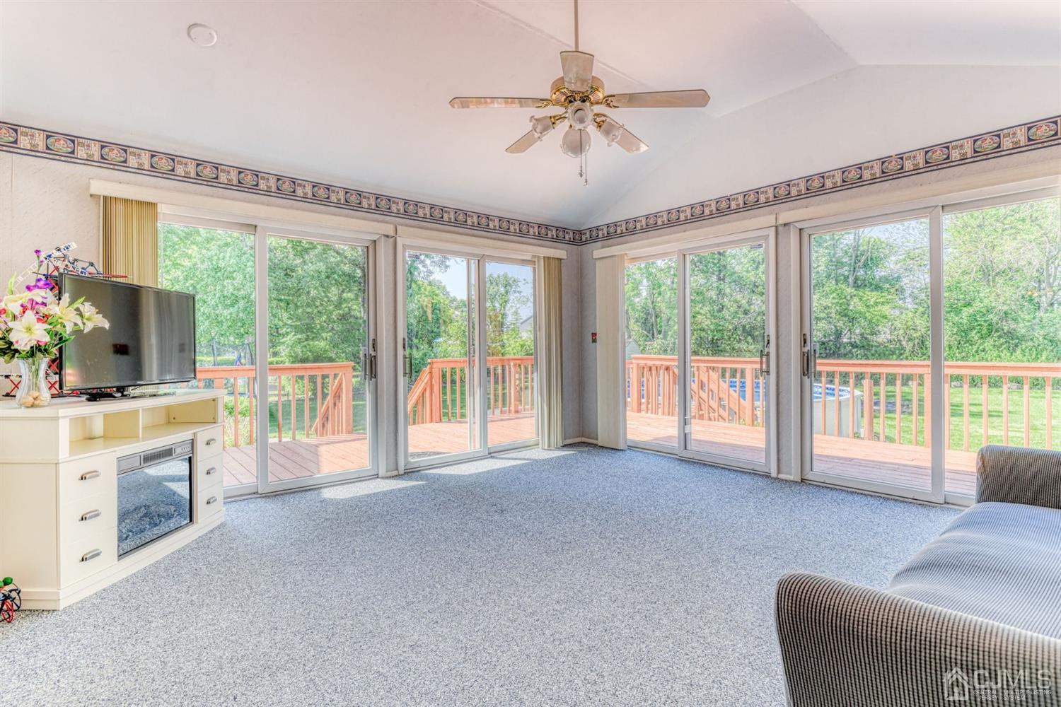 4 Hudson Road East Brunswick, NJ 08816 - Photo 19 of 43 Gallery Image 19