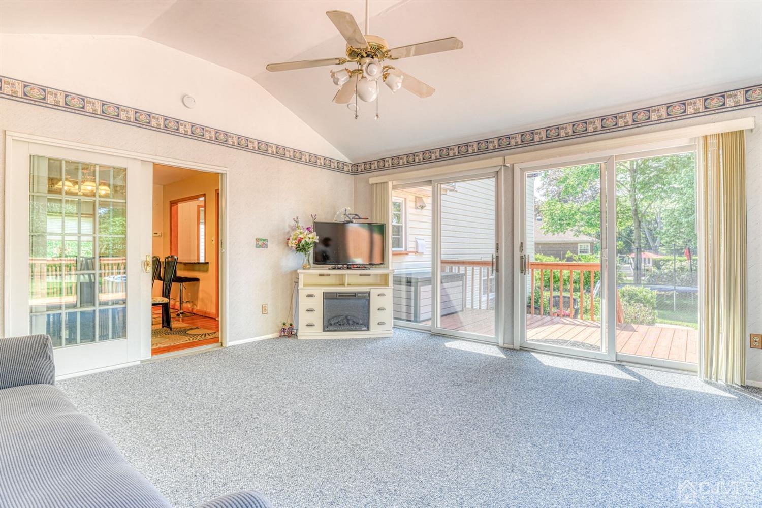 4 Hudson Road East Brunswick, NJ 08816 - Photo 20 of 43 Gallery Image 20