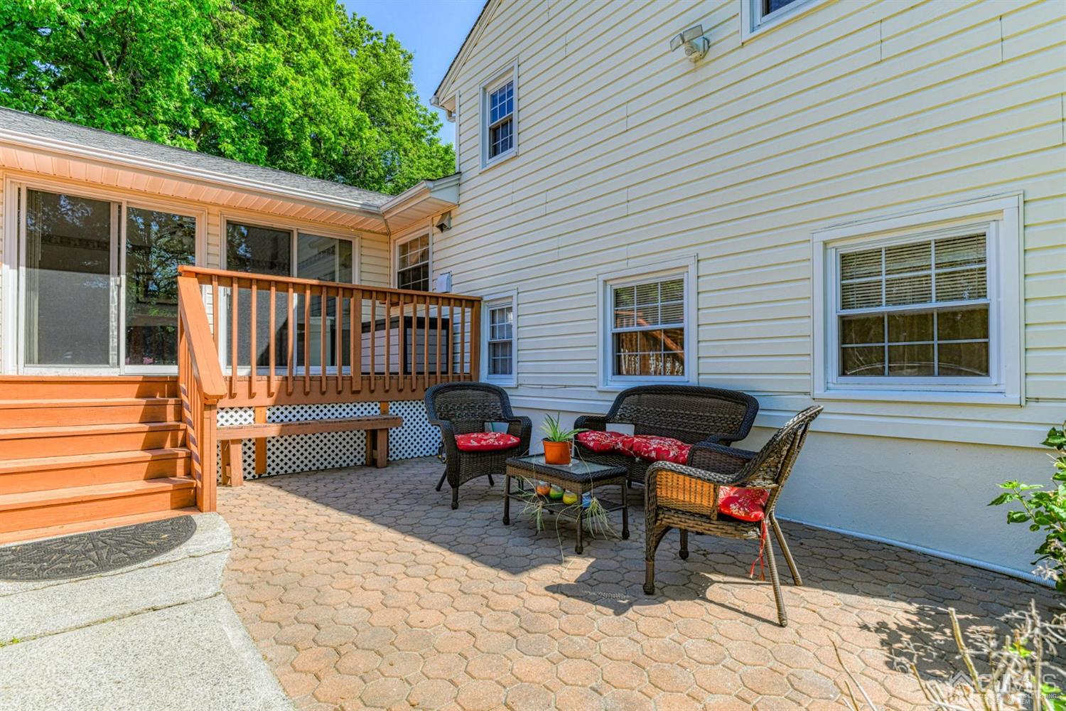 4 Hudson Road East Brunswick, NJ 08816 - Photo 42 of 43 Gallery Image 42