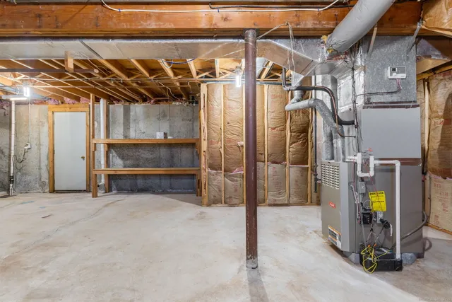 $319,000 | 10 Rockhaven Drive, Unit 10, Glastonbury, CT 06033