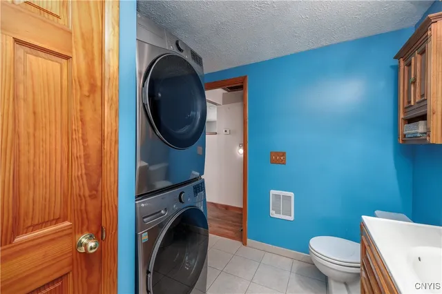 $185,000 | 245 Fire Lane, Cato, NY 13033