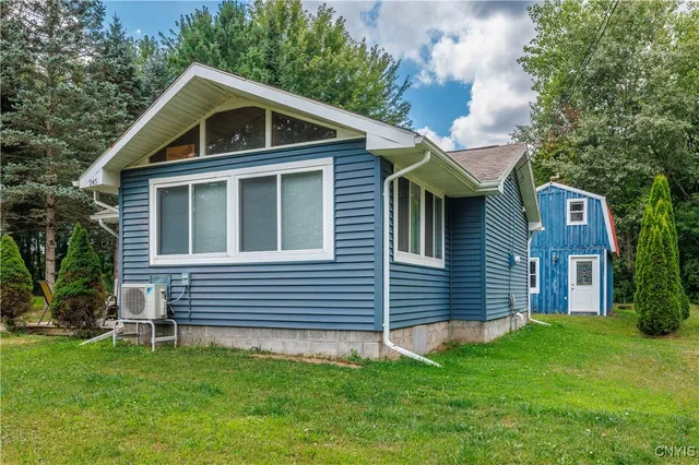 $185,000 | 245 Fire Lane, Cato, NY 13033