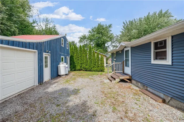 $185,000 | 245 Fire Lane, Cato, NY 13033