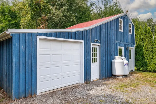 $185,000 | 245 Fire Lane, Cato, NY 13033