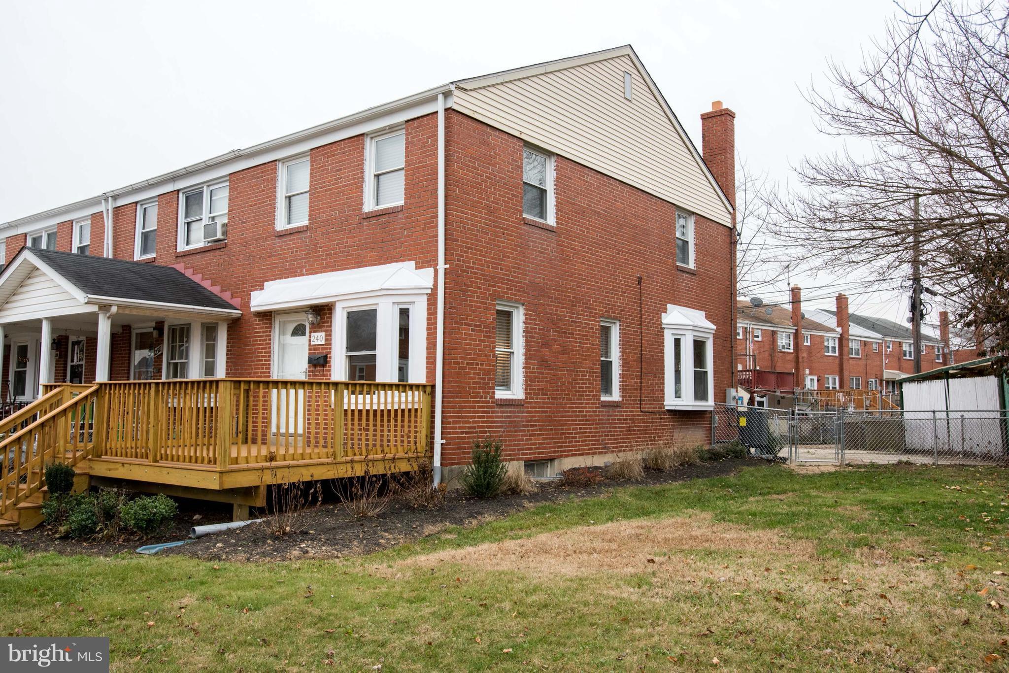 240 Orville Road Baltimore, MD 21221 - Photo 2 of 27 Exterior (General)/Side view, large yard