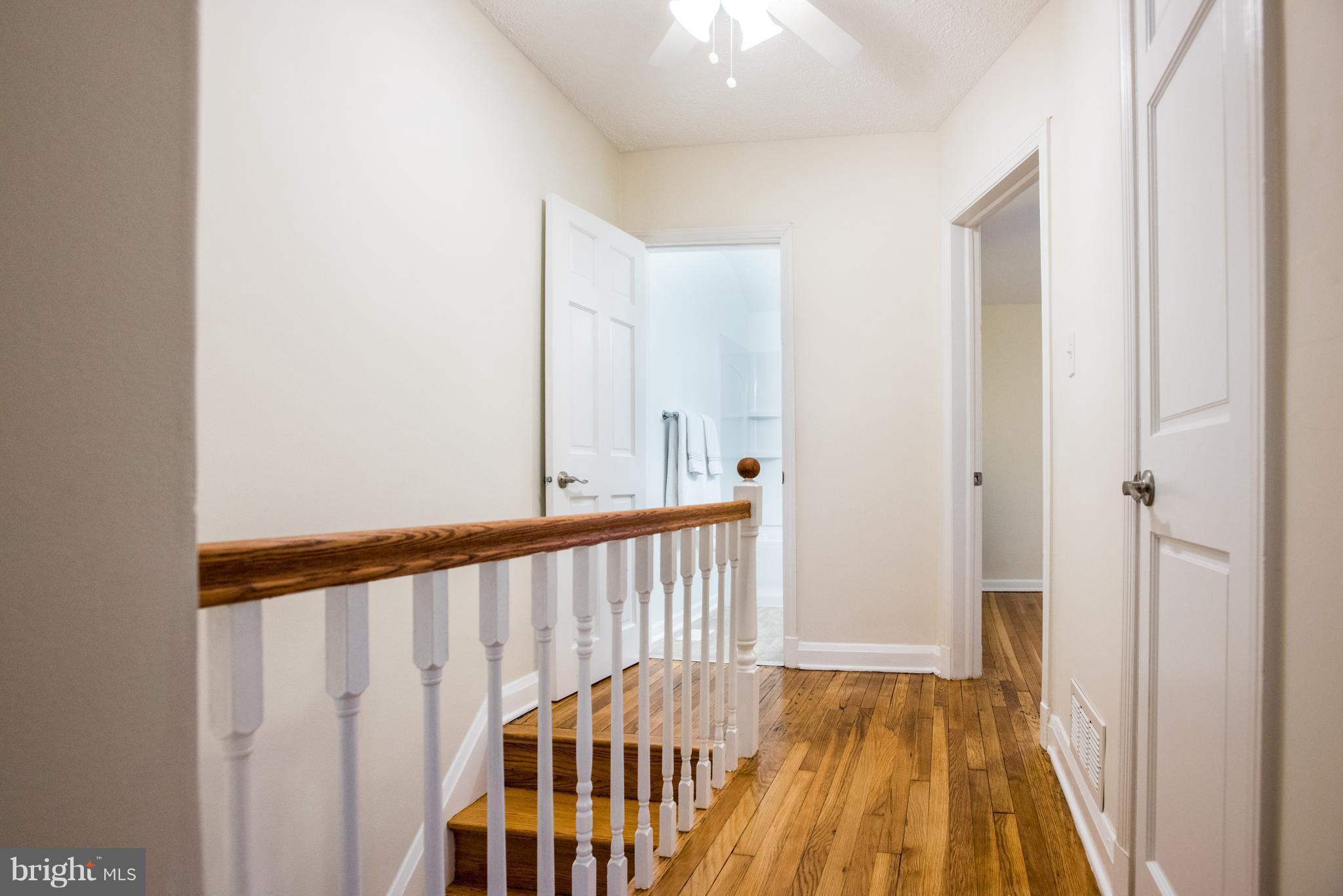 240 Orville Road Baltimore, MD 21221 - Photo 18 of 27 Upstairs hallway