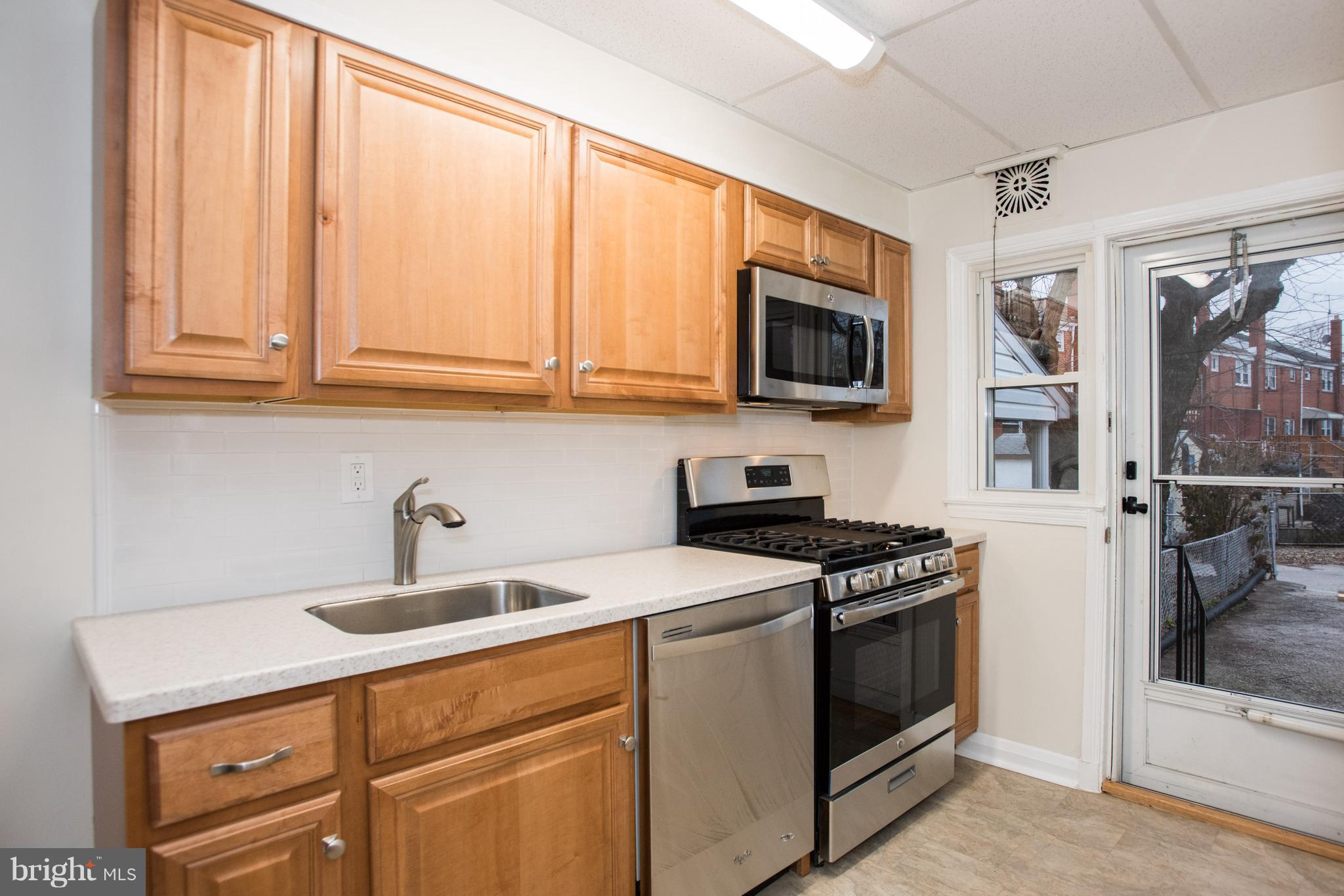 240 Orville Road Baltimore, MD 21221 - Photo 8 of 27 Kitchen