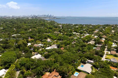 $4,295,000 | 142 Sans Souci Drive, Coral Gables, FL 33133