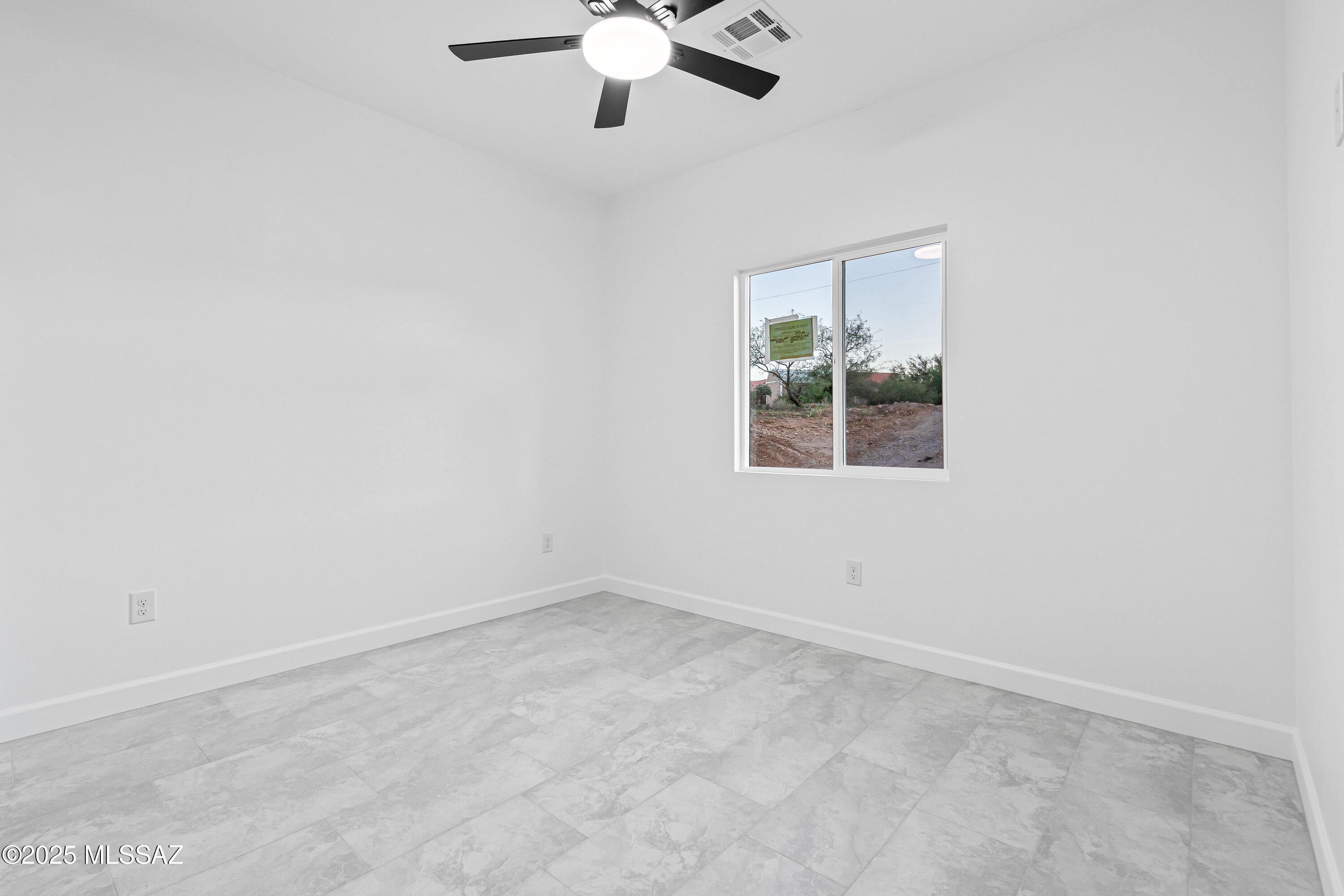 1866 Circulo Bulgaro Rio Rico, AZ 85648 - Photo 21 of 35 Gallery Image 21