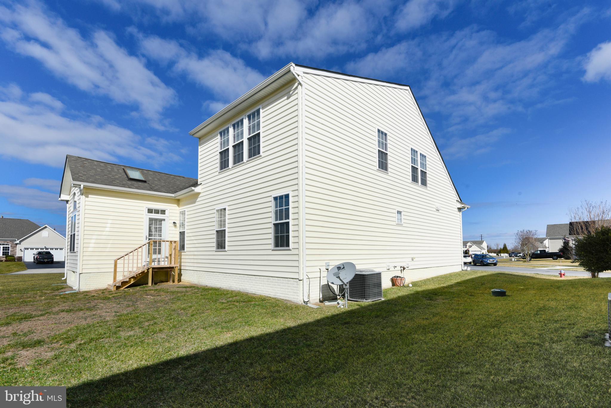 32861 Inlet Way Lewes, DE 19958 - Photo 10 of 65 Side View