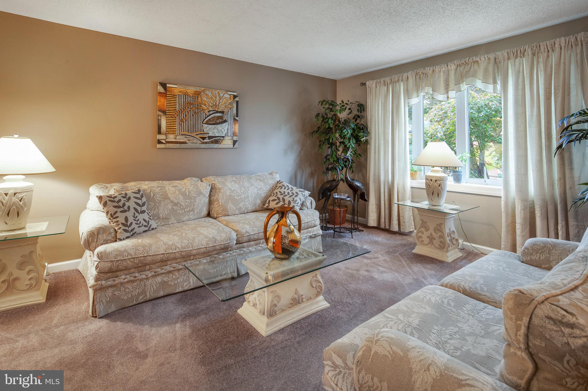 1200 Grayrock Road Newark, DE 19713 - Photo 4 of 19 Living Room - View 2